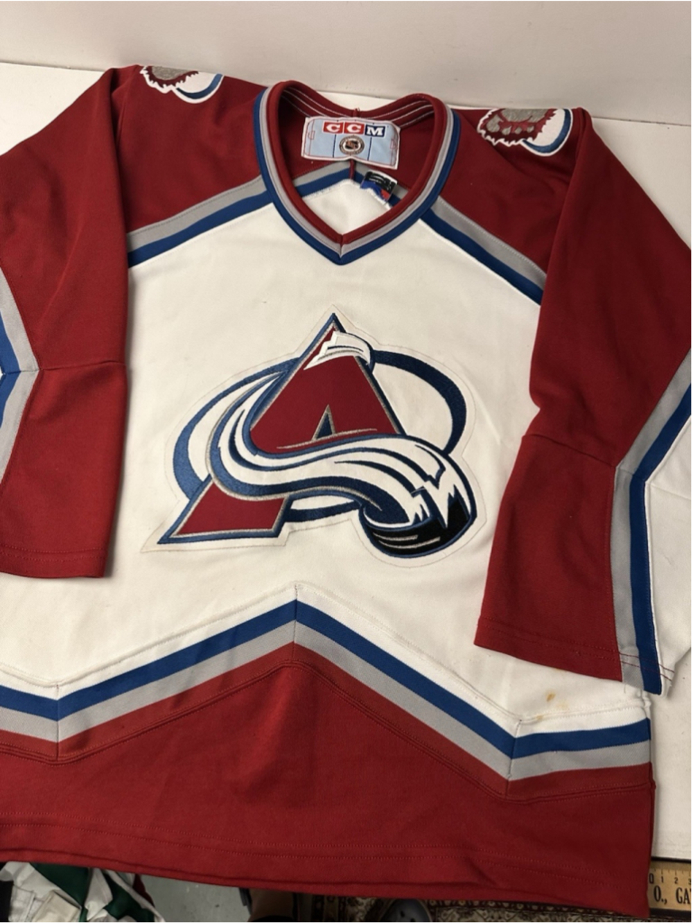 Vintage CCM Colorado Avalanche NHL Jersey Mens Small White Burgundy 90s Made Can
